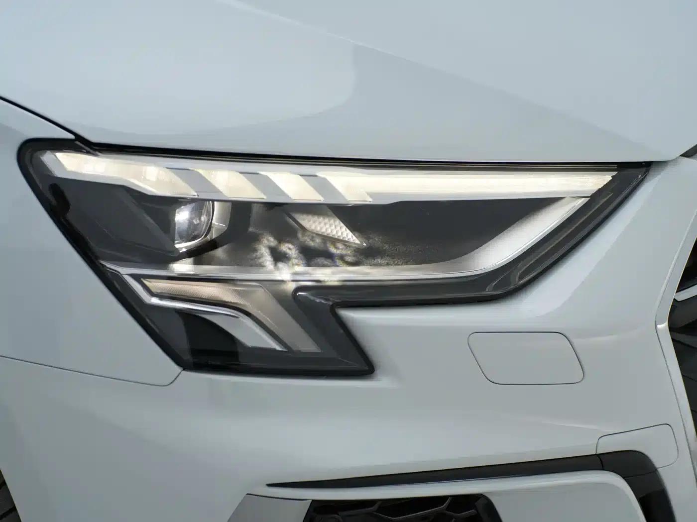 Audi A3 2023 Facelift A3L Limousine 35 TFSI Sporty Edition — миниатюра 27