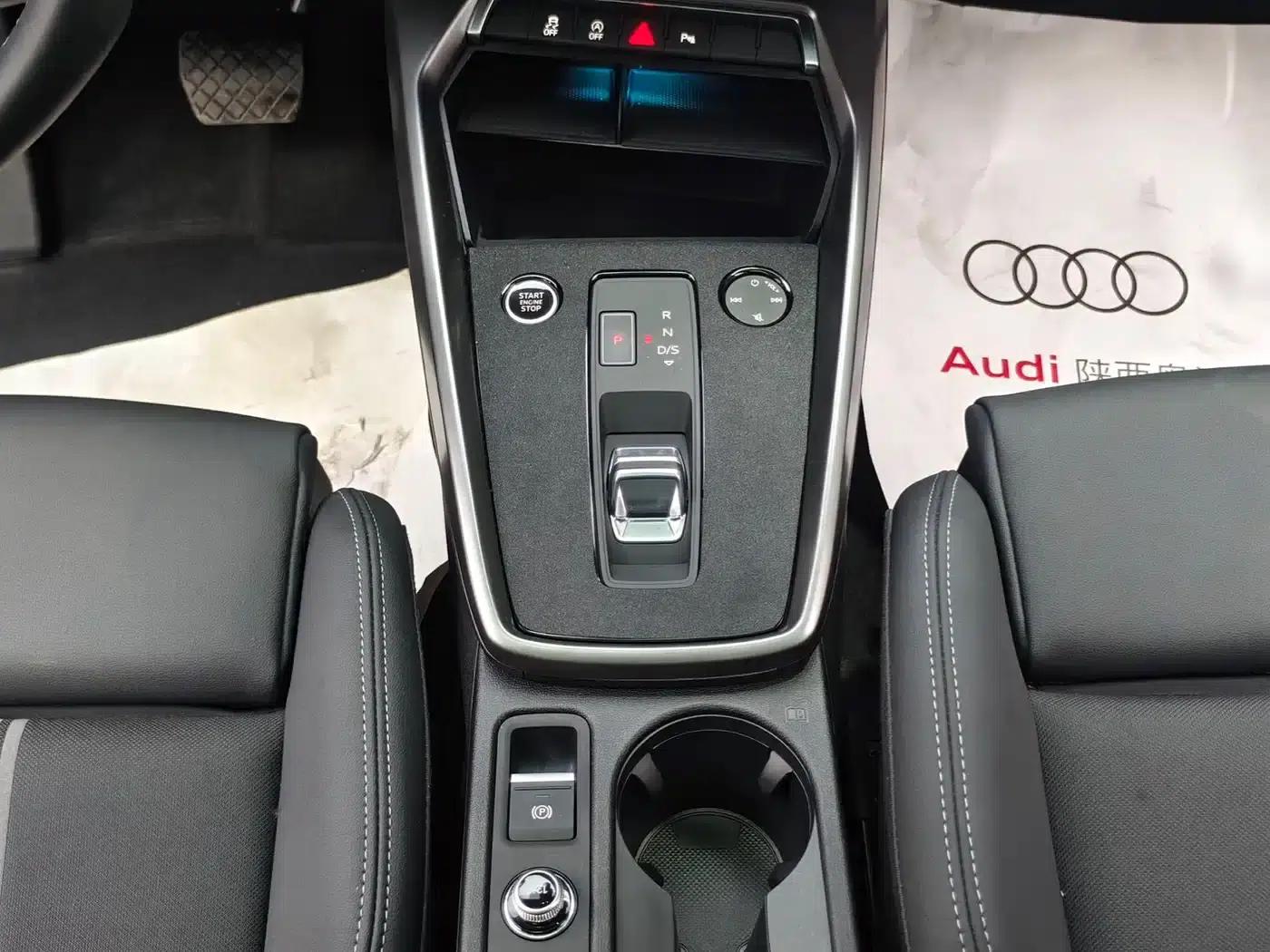 Audi A3 2024 Sportback 35 TFSI Fashion Sport — миниатюра 20