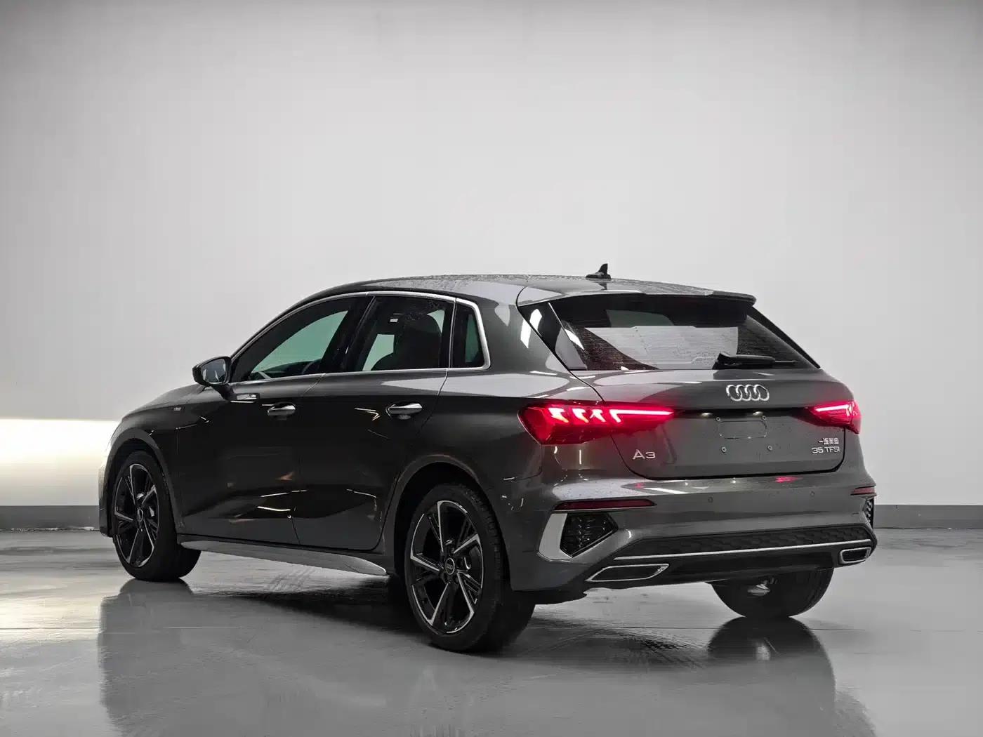Audi A3 2024 Sportback 35 TFSI Fashion Sport — миниатюра 4