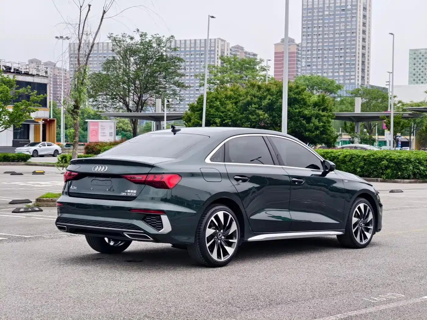 Audi A3 2023 Facelift A3L Limousine 35 TFSI Sporty Edition — миниатюра 6