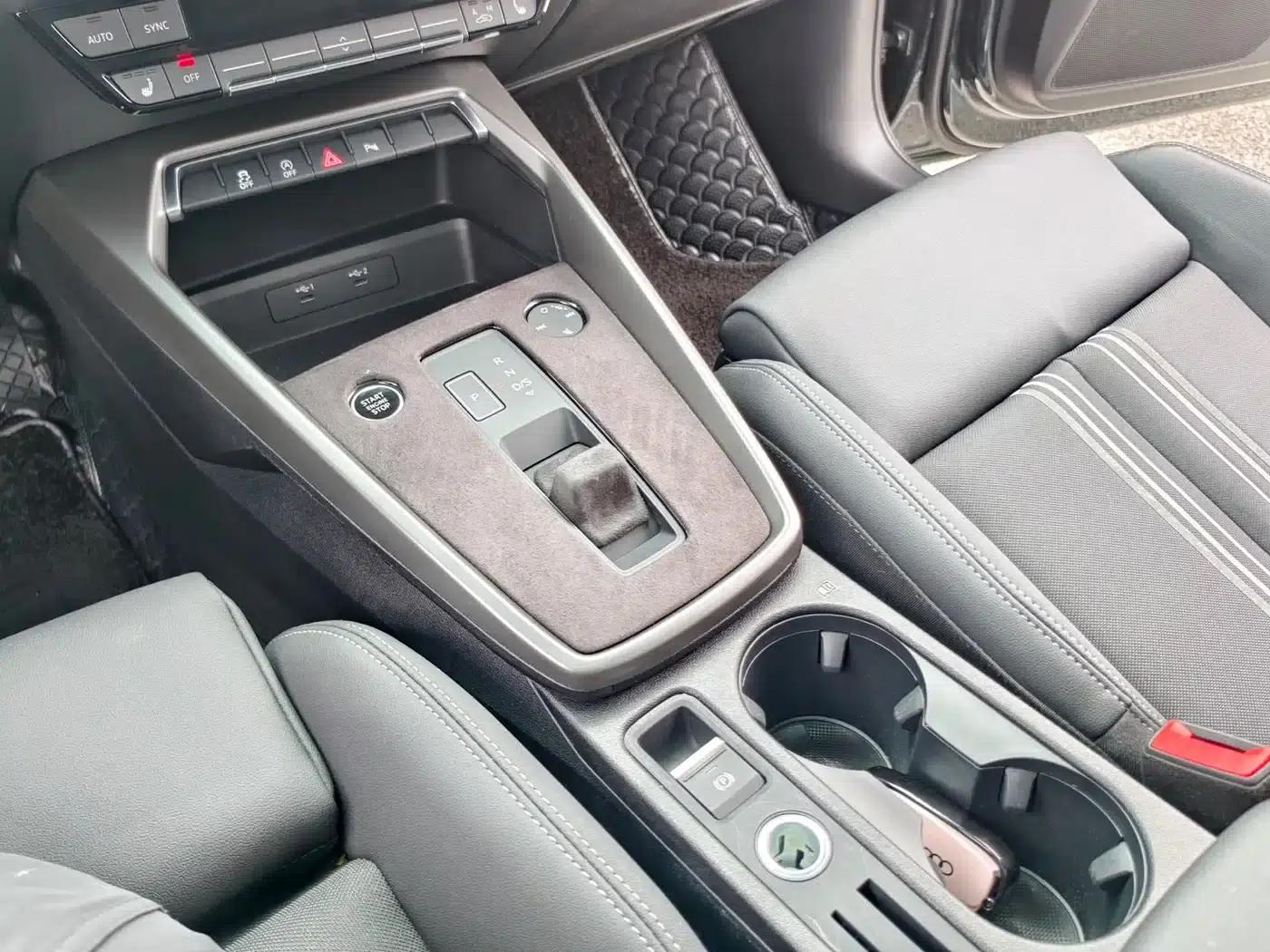 Audi A3 2023 Facelift Sportback 35 TFSI Progressive Sport — миниатюра 19