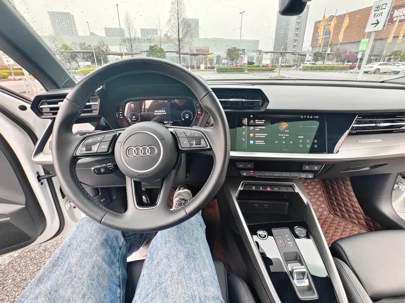 Audi A3 2023 Facelift Sportback 35 TFSI Fashion Sporty Model — миниатюра 21