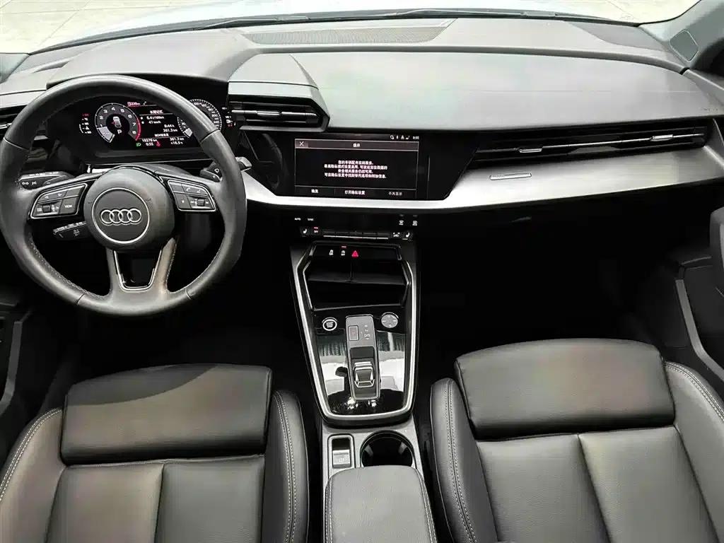 Audi A3 2023 Sportback 35 TFSI Progressive Sport — миниатюра 2