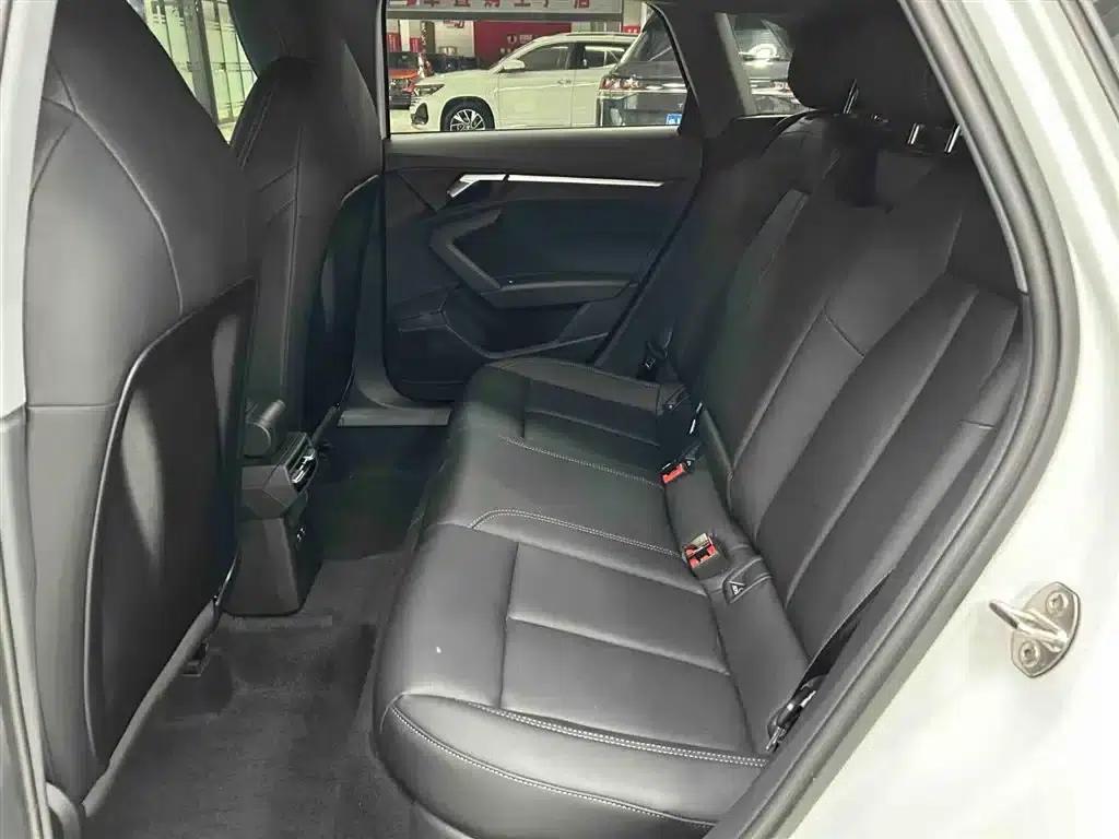 Audi A3 2023 Sportback 35 TFSI Progressive Sport — миниатюра 13
