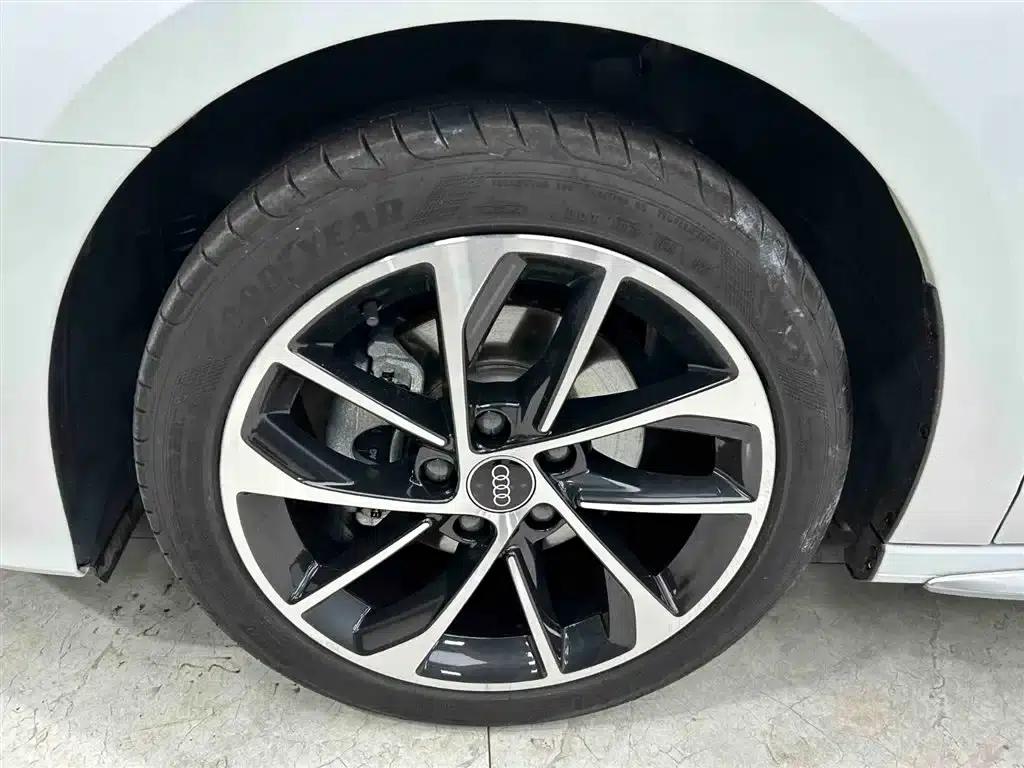 Audi A3 2023 Sportback 35 TFSI Progressive Sport — миниатюра 19