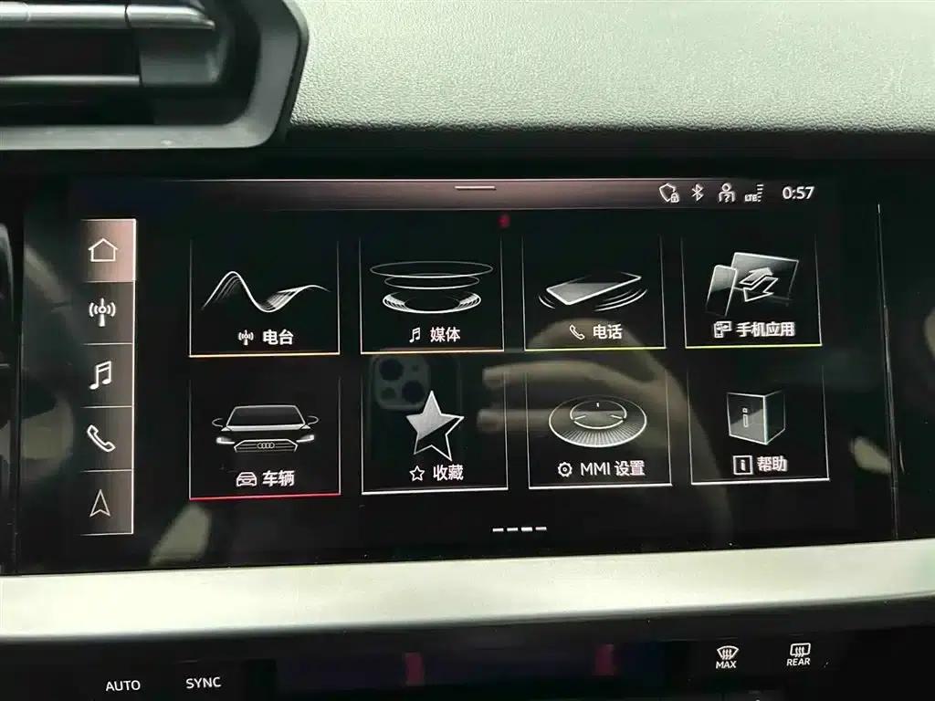 Audi A3 2023 Sportback 35 TFSI Progressive Sport — миниатюра 6