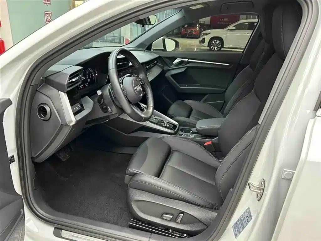 Audi A3 2023 Sportback 35 TFSI Progressive Sport — миниатюра 10