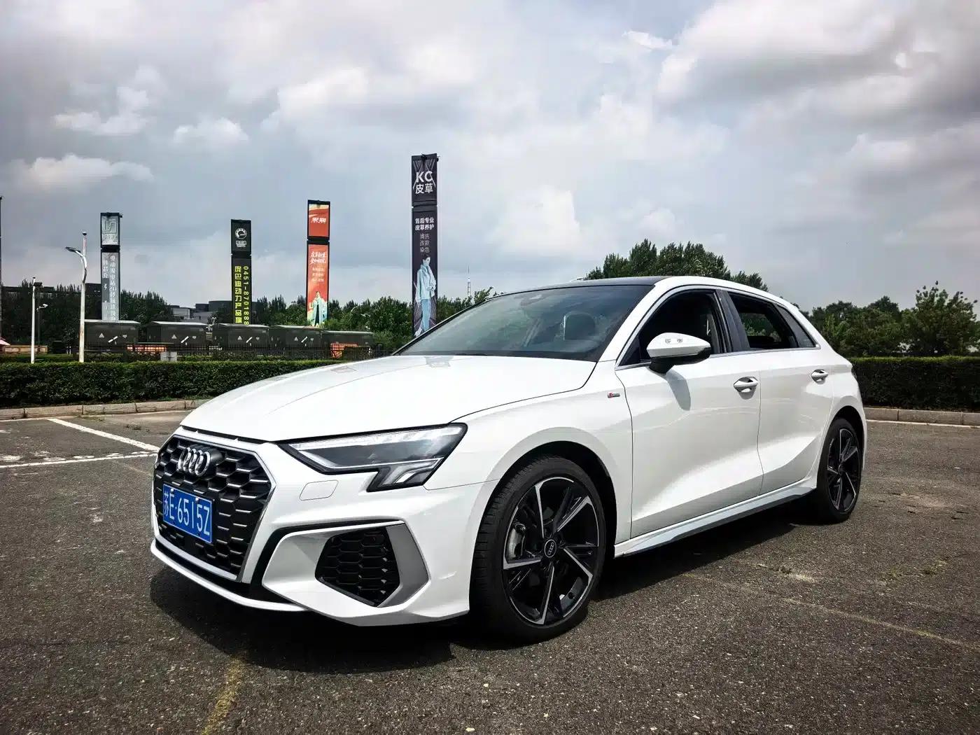 Audi A3 2023 Sportback 35 TFSI Fashion Sport — миниатюра 1