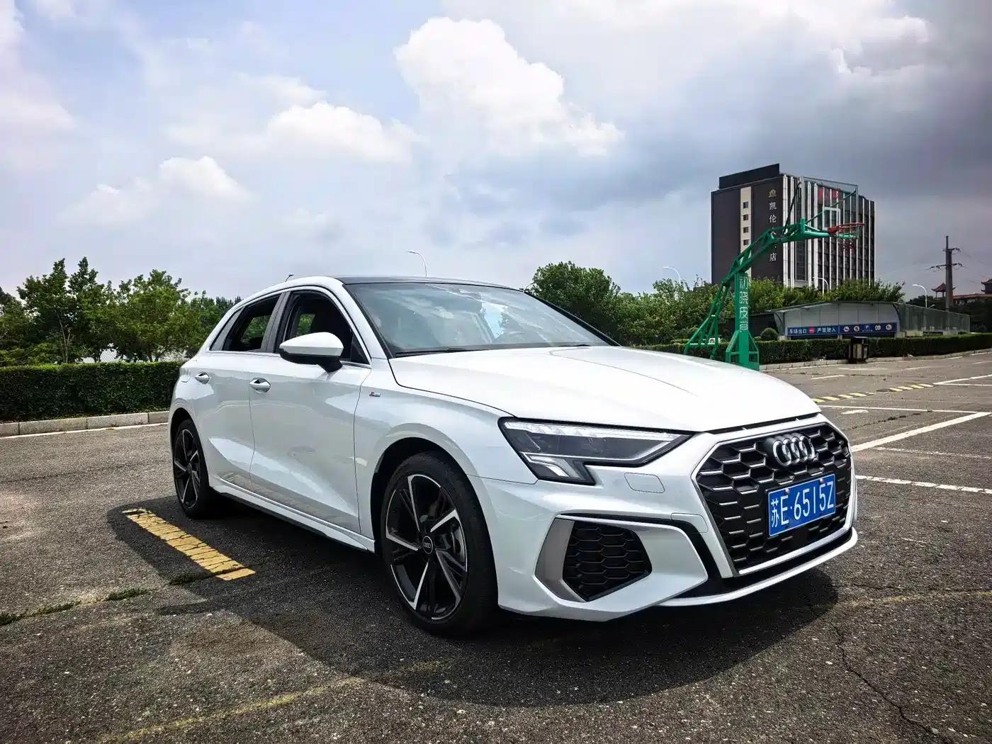 Audi A3 2023 Sportback 35 TFSI Fashion Sport — миниатюра 3