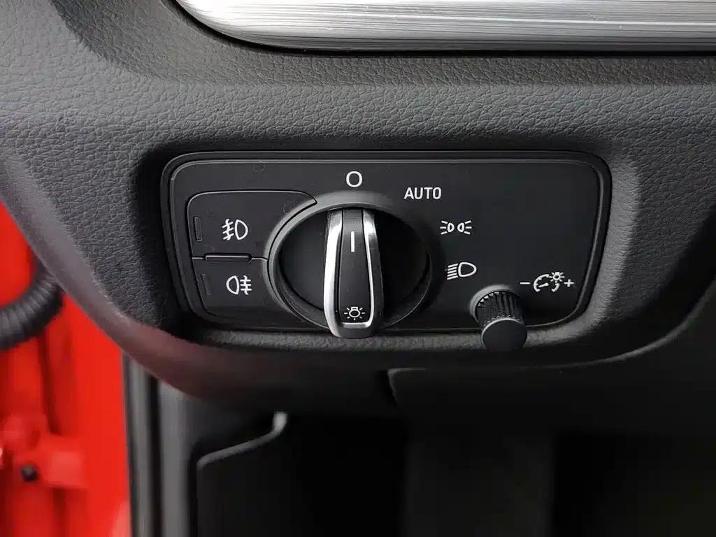 2014 Audi A3 Imported Limousine 40 TFSI S line Comfort — миниатюра 21