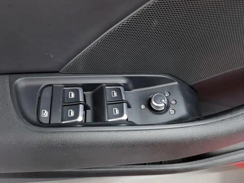 2014 Audi A3 Imported Limousine 40 TFSI S line Comfort — миниатюра 9