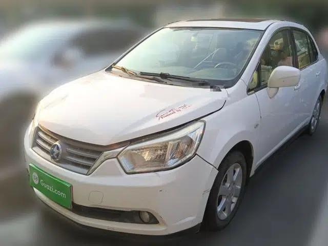 Venucia D50 2013 1.6L Manual Luxury Edition