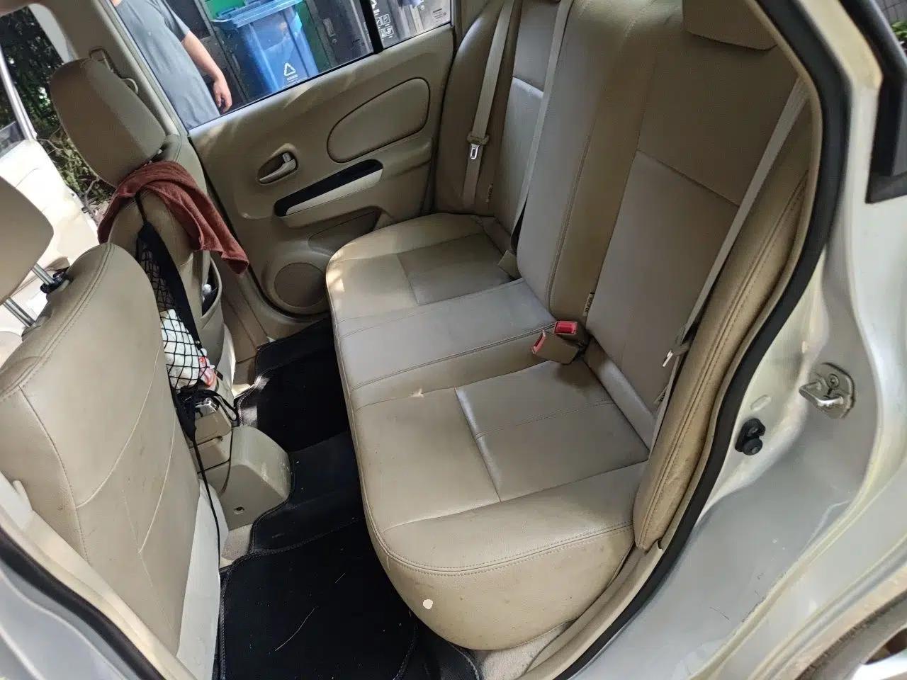 Venucia D50 2013 1.6L Manual Luxury Edition — миниатюра 17