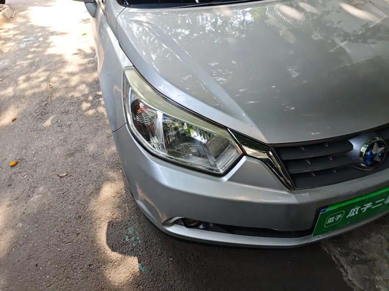 Venucia D50 2013 1.6L Manual Luxury Edition — миниатюра 7