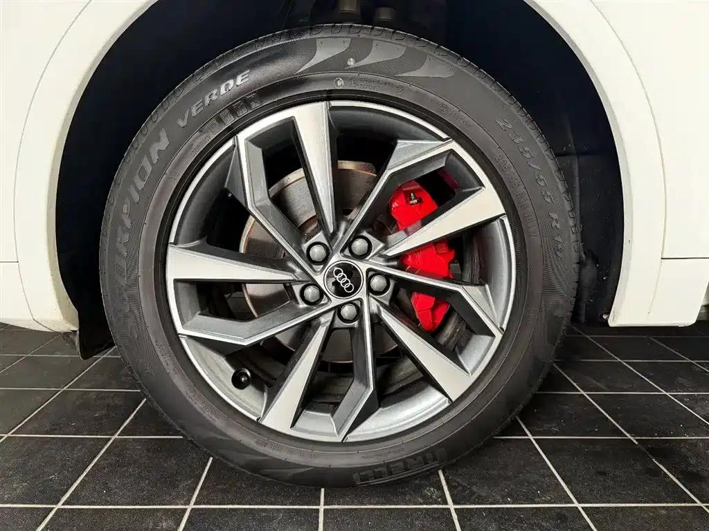 Audi Q5L 2023 40T Luxury Dynamic — миниатюра 15