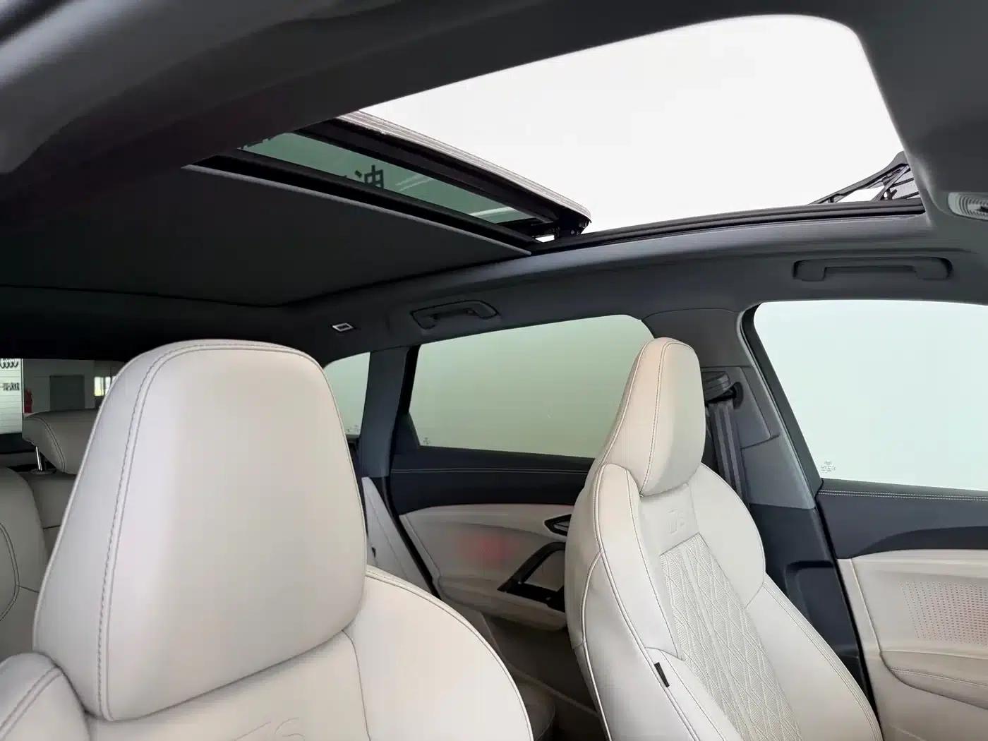 Audi Q5L 2026 2.0T Exclusive Edition for Million Users — миниатюра 11