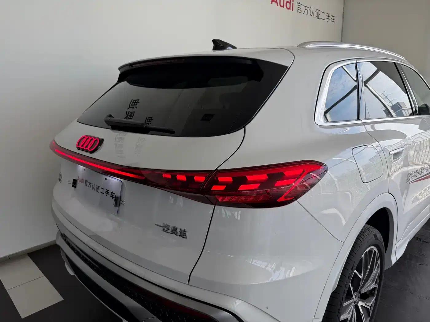 Audi Q5L 2026 2.0T Exclusive Edition for Million Users — миниатюра 16