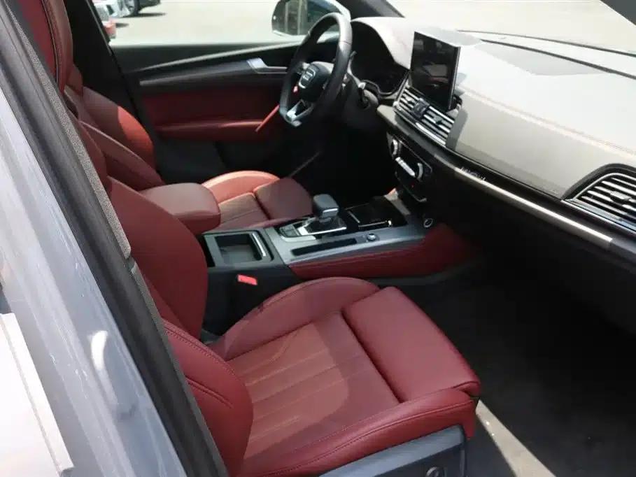 Audi Q5L 2025 45th Anniversary Edition 40 TFSI Luxury Dynamic — миниатюра 13