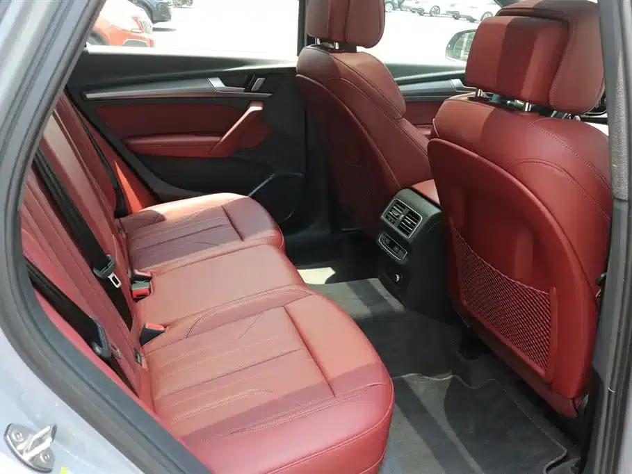 Audi Q5L 2025 45th Anniversary Edition 40 TFSI Luxury Dynamic — миниатюра 14