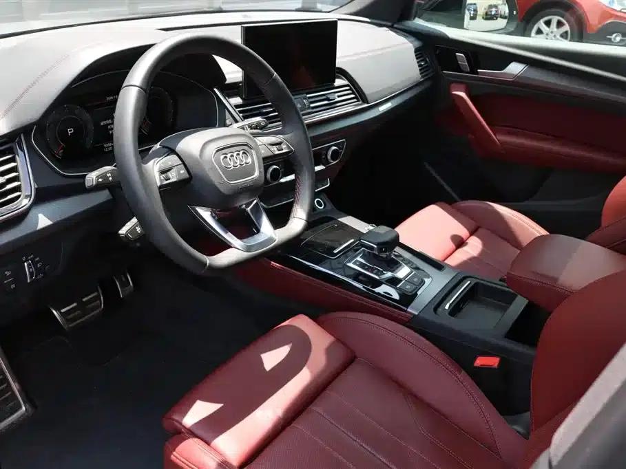 Audi Q5L 2025 45th Anniversary Edition 40 TFSI Luxury Dynamic — миниатюра 10