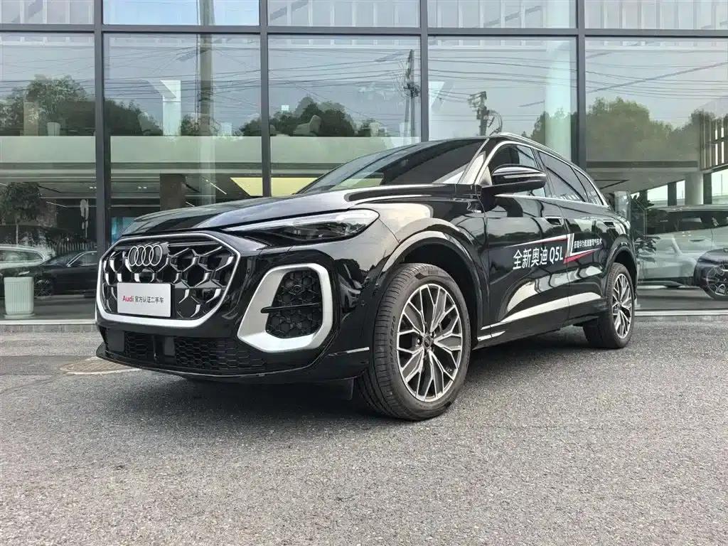 Audi Q5L 2026 2.0T Exclusive Edition for Million Users — миниатюра 1