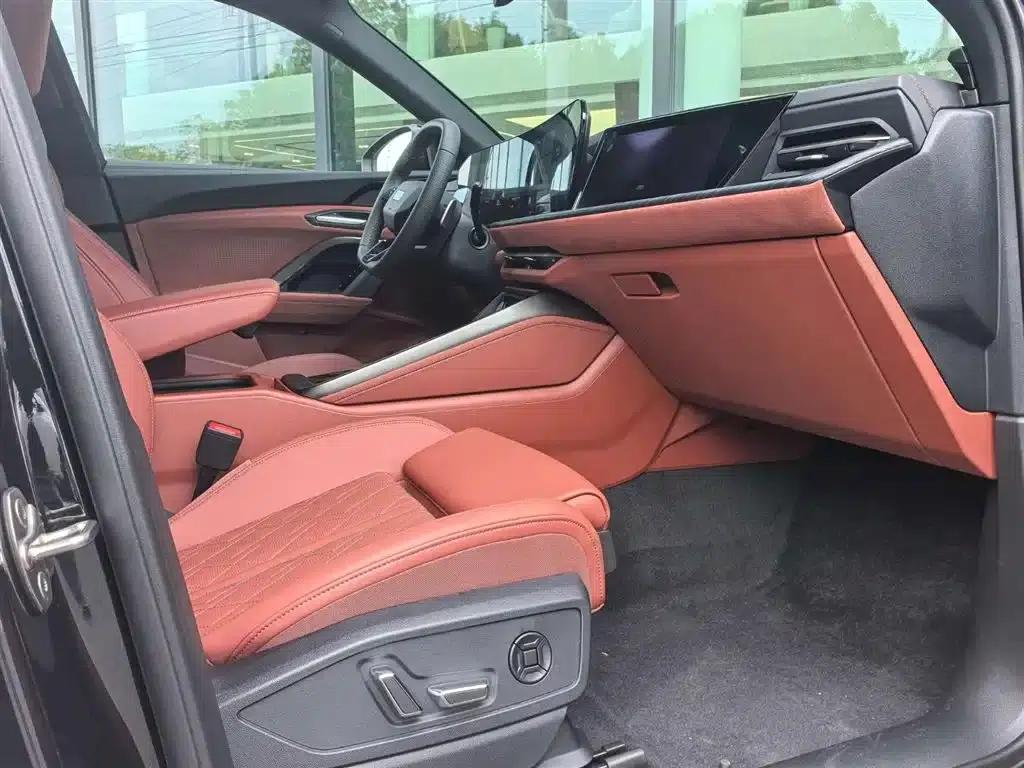 Audi Q5L 2026 2.0T Exclusive Edition for Million Users — миниатюра 13