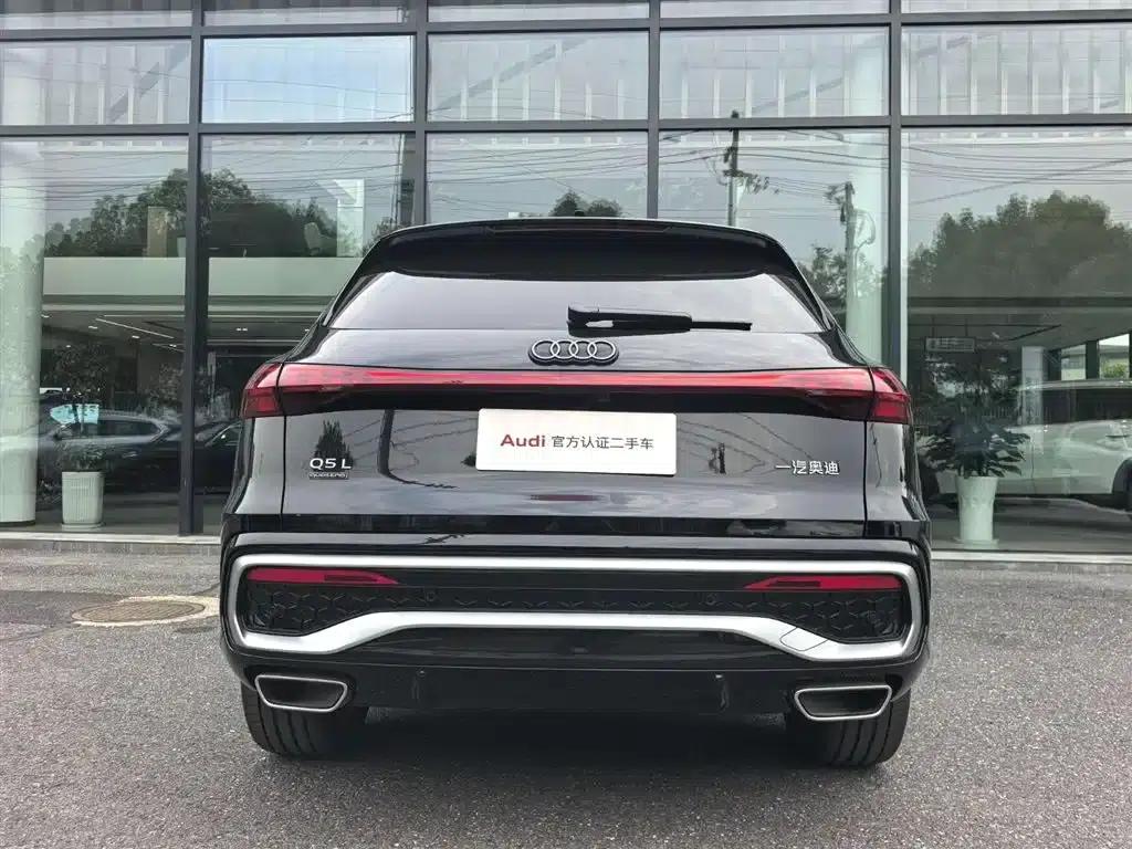 Audi Q5L 2026 2.0T Exclusive Edition for Million Users — миниатюра 5