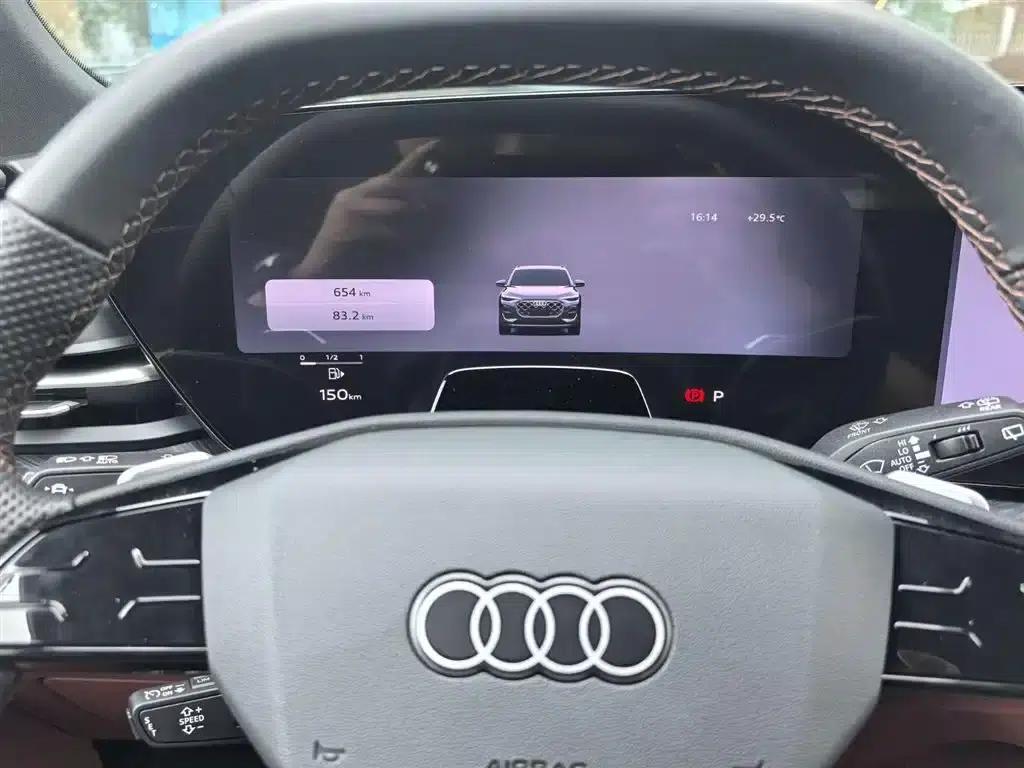Audi Q5L 2026 2.0T Exclusive Edition for Million Users — миниатюра 6