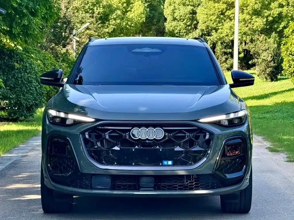 Audi Q5L 2026 2.0T Intelligent Hybrid Premium Edition — миниатюра 2