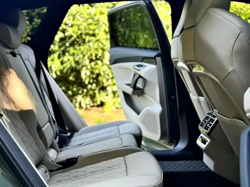 Audi Q5L 2026 2.0T Intelligent Hybrid Premium Edition — миниатюра 7