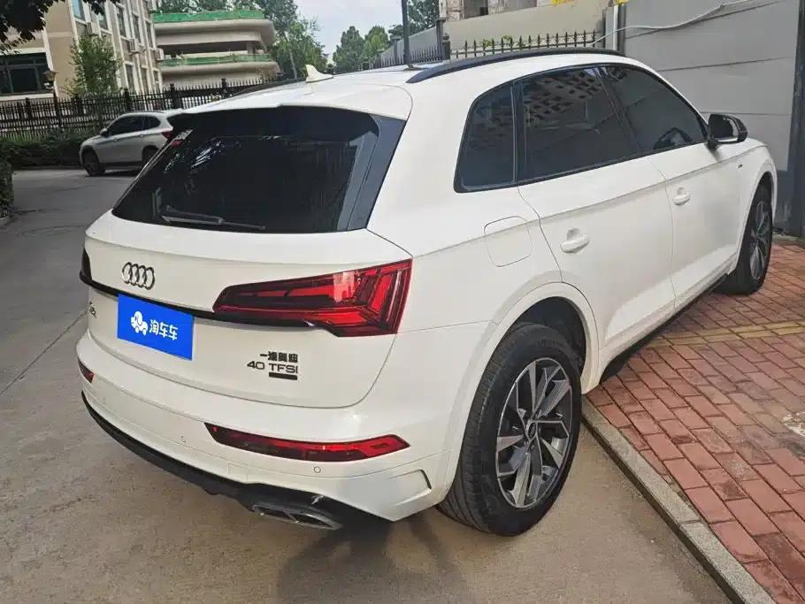 Audi Q5L 2023 40T Luxury Dynamic — миниатюра 3