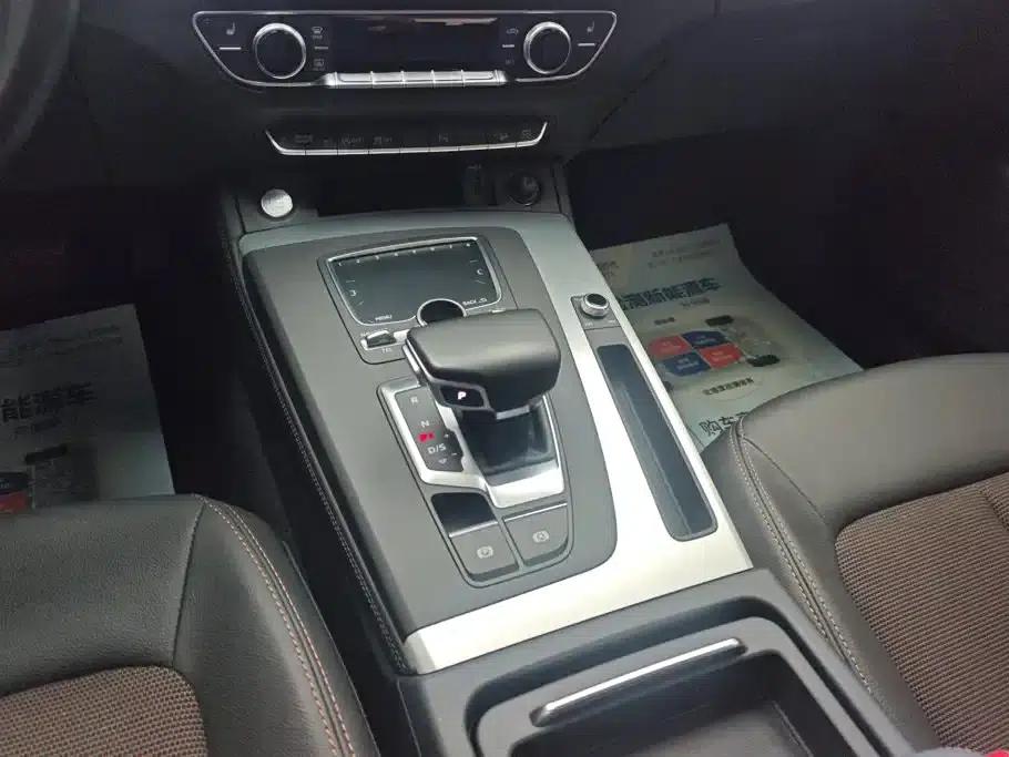 Audi Q5L 2018 40 TFSI Luxury Fashion Edition (National V Emission Standard) — миниатюра 16