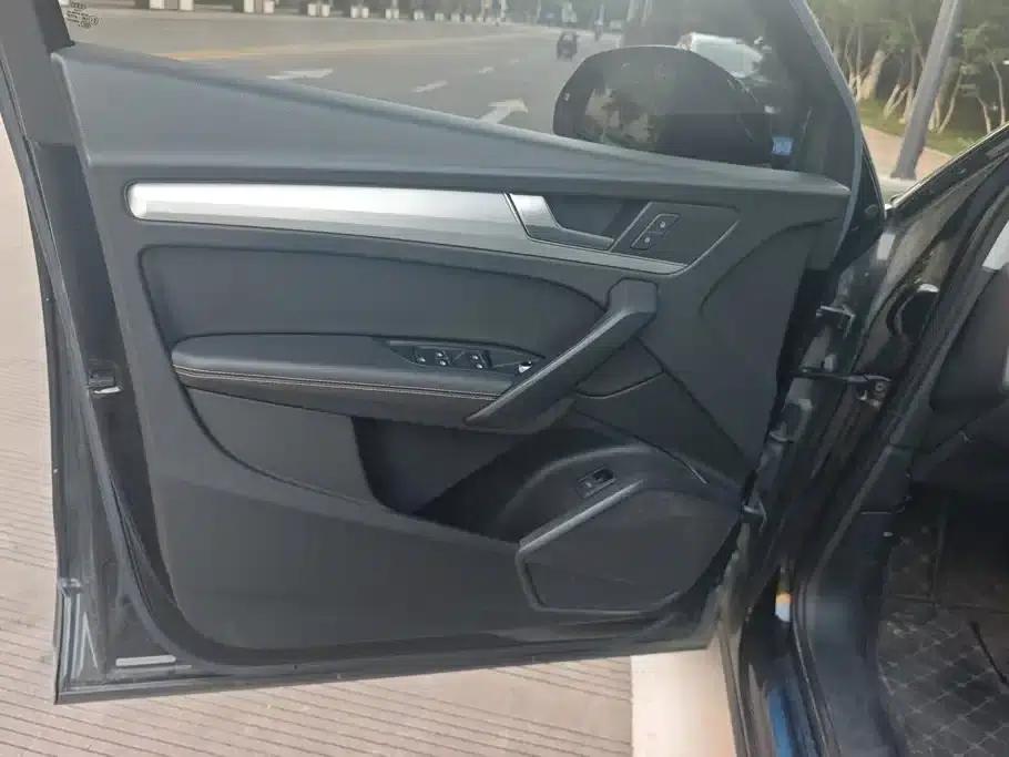 Audi Q5L 2020 Facelift 40 TFSI Luxury Progressive Edition — миниатюра 7