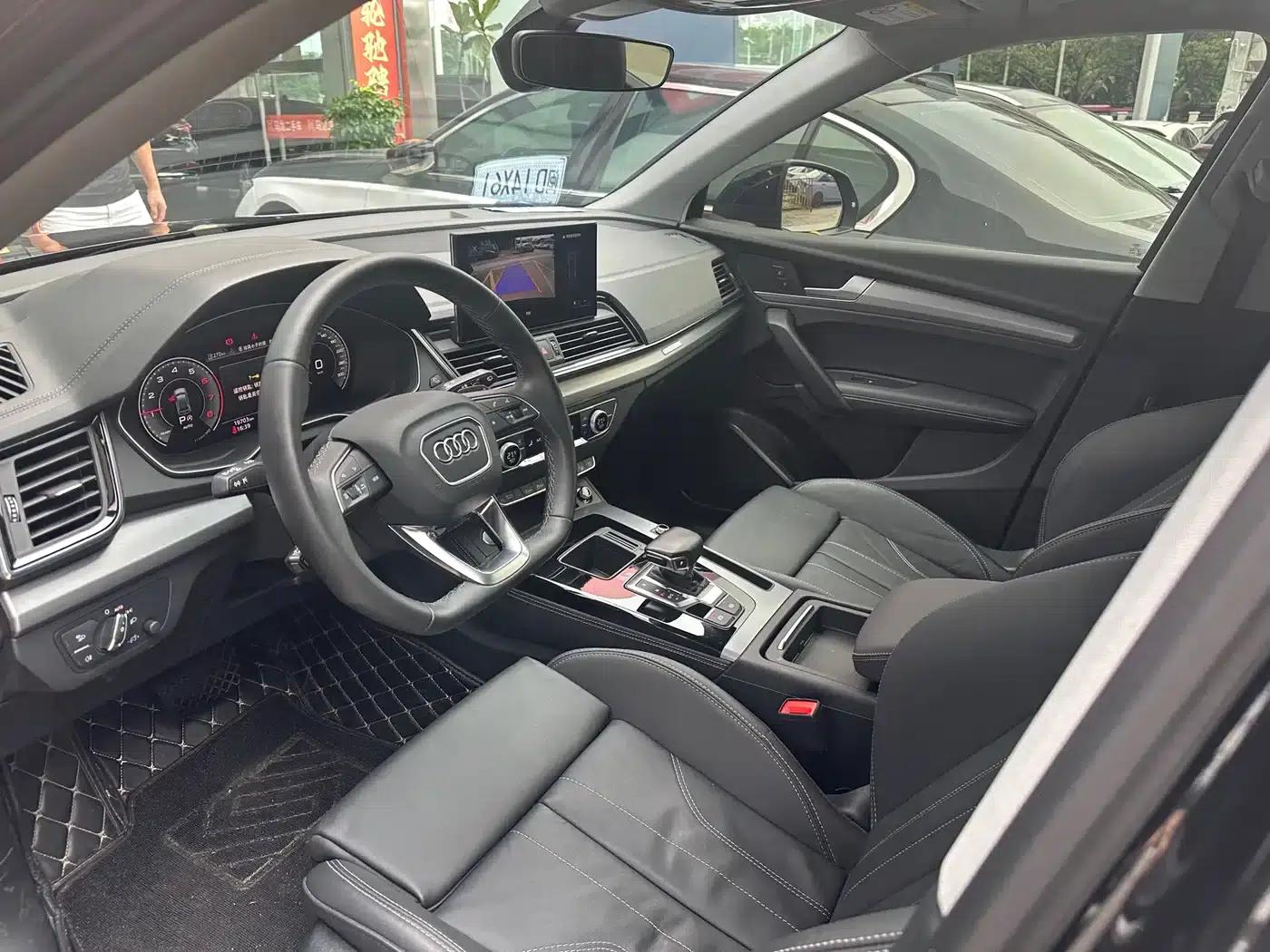 Audi Q5L 2023 40T Luxury Dynamic — миниатюра 3