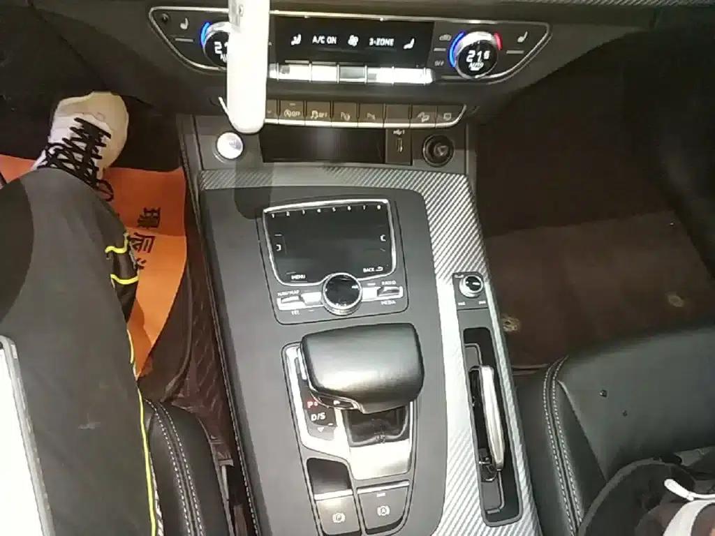 Audi Q5L 2020 45 TFSI Premium Fashion Edition — миниатюра 14