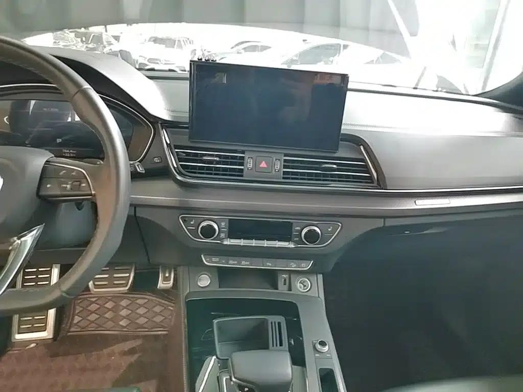 Audi Q5L 2024 40 TFSI Luxury Dynamic — миниатюра 13