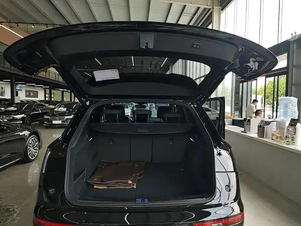 Audi Q5L 2024 40 TFSI Luxury Dynamic — миниатюра 19