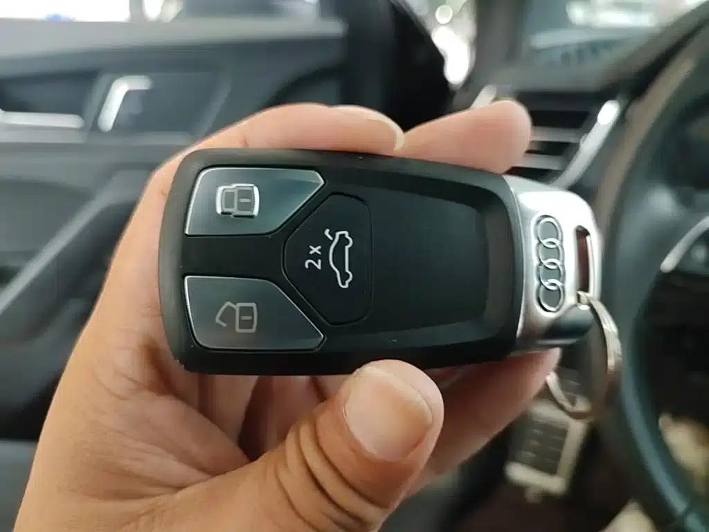 Audi Q5L 2024 40 TFSI Luxury Dynamic — миниатюра 9