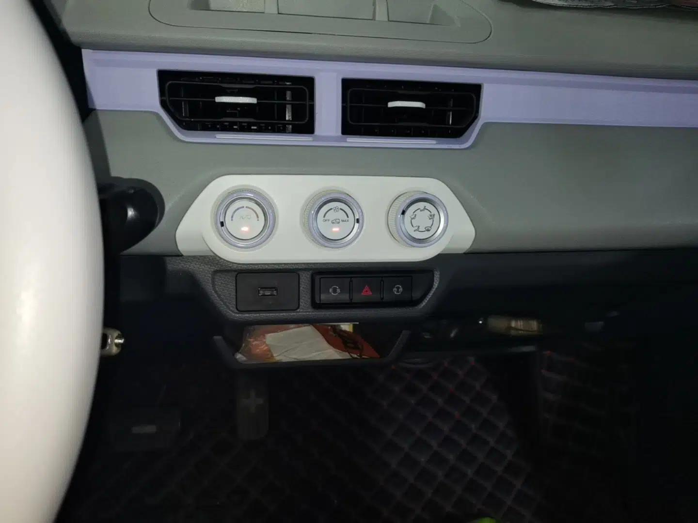 Chery QQ Ice Cream 2022 170km Sundae Phosphate Lithium-Ion — миниатюра 15