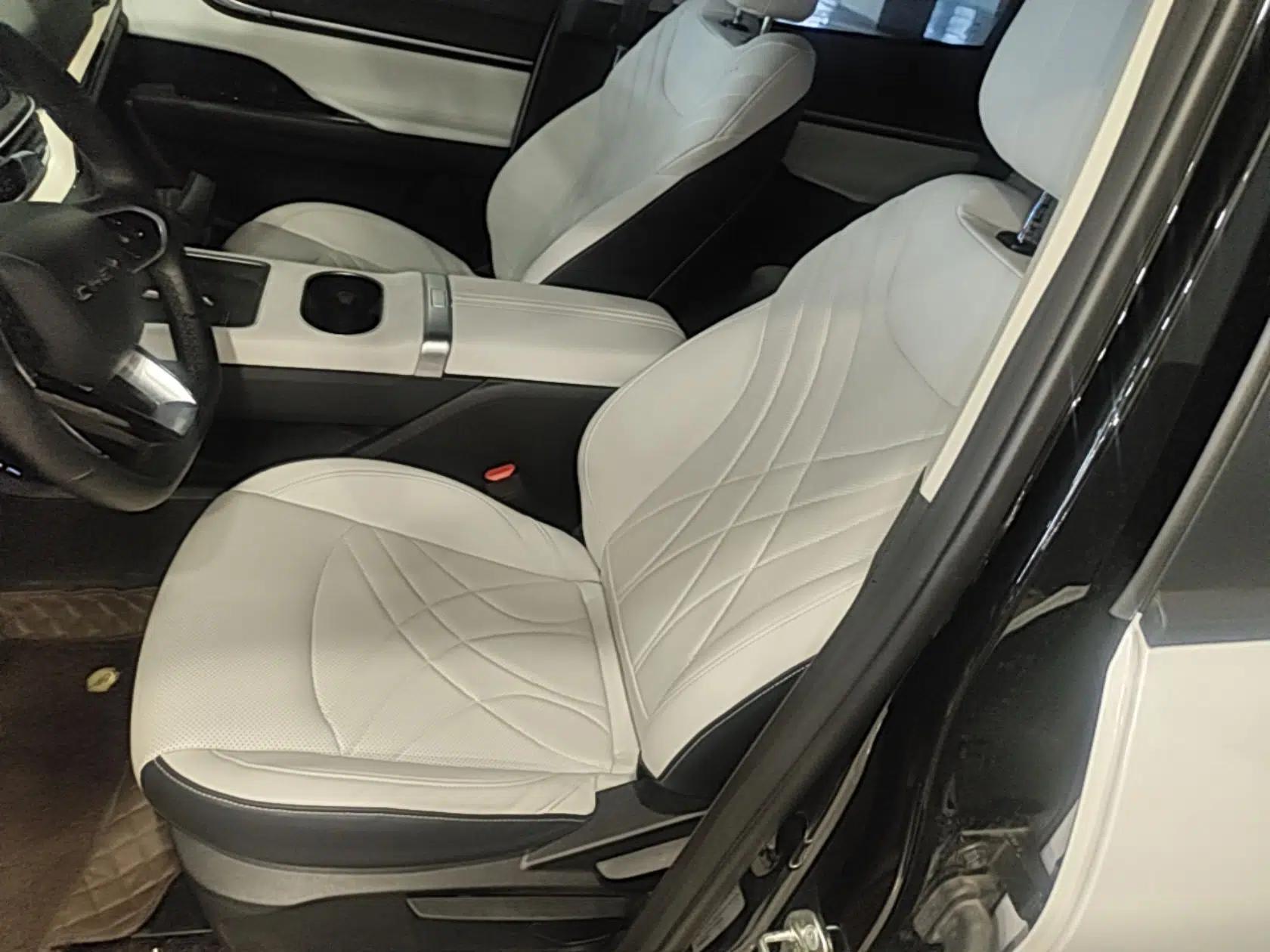 Chery New Energy eQ7 2024 512 km Leisure Edition — миниатюра 17