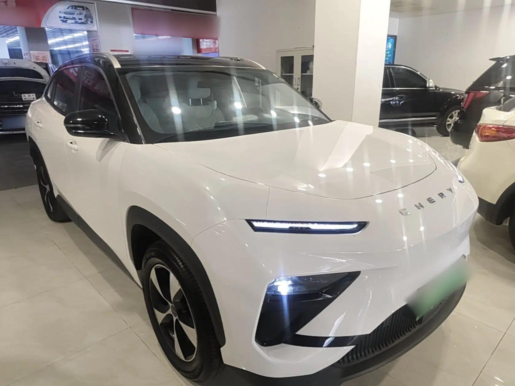 Chery New Energy eQ7 2024 512 km Leisure Edition — миниатюра 3