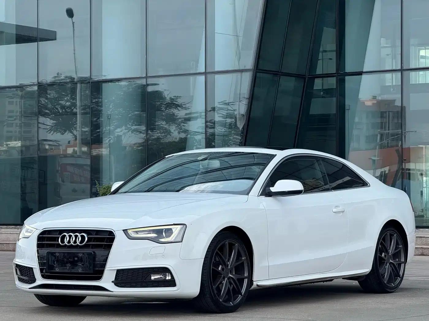 2016 Audi A5 Imported Coupe 45 TFSI Comfort Model — миниатюра 1