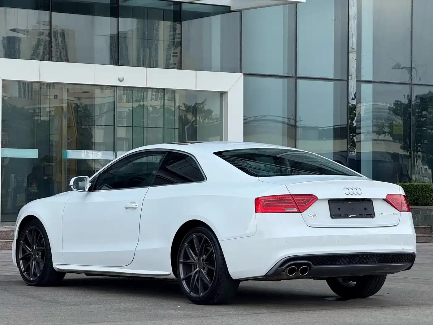 2016 Audi A5 Imported Coupe 45 TFSI Comfort Model — миниатюра 4