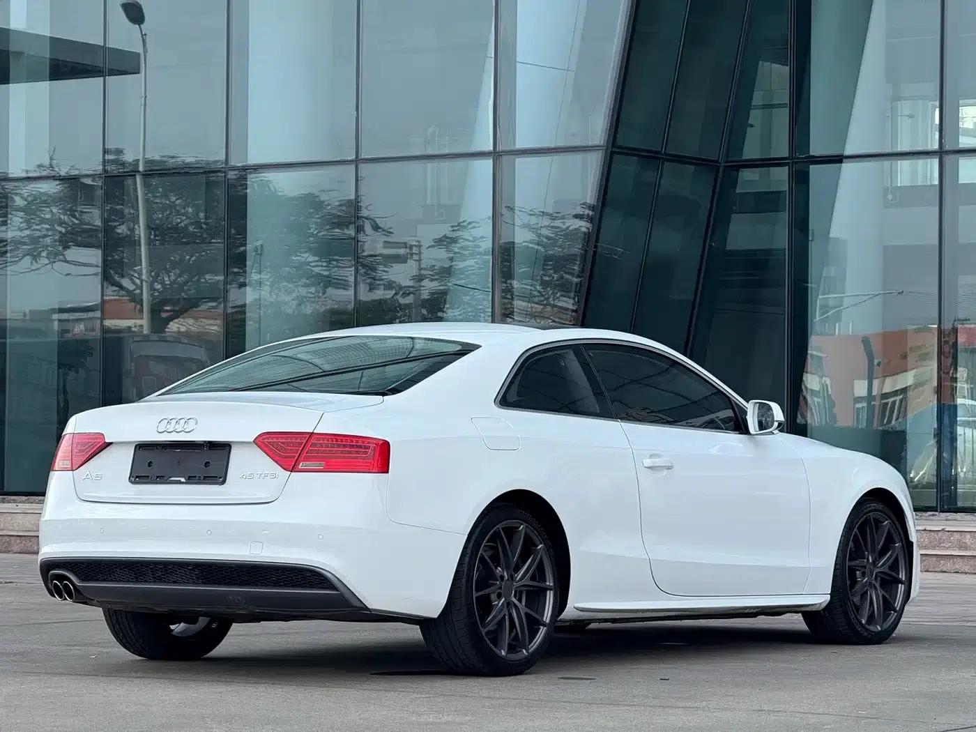 2016 Audi A5 Imported Coupe 45 TFSI Comfort Model — миниатюра 6