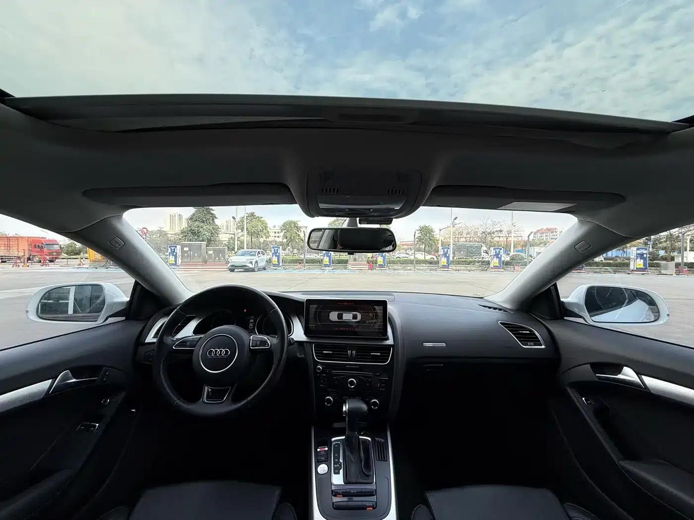 2016 Audi A5 Imported Coupe 45 TFSI Comfort Model — миниатюра 8
