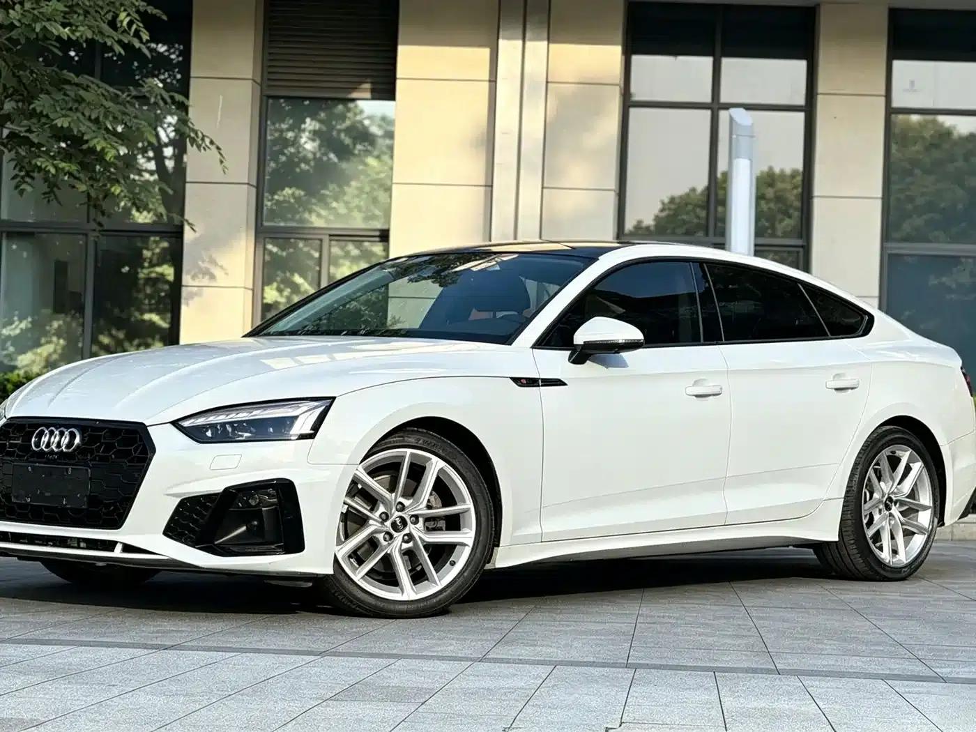 Audi A5 (Imported) 2022 Sportback 40 TFSI Fashion Dynamic Edition — миниатюра 1
