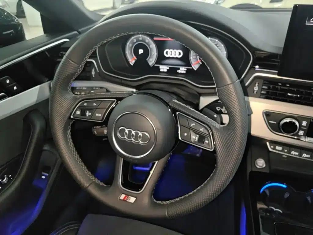 2022 Audi A5 Sportback 40 TFSI (Imported) - Fashionable and Elegant Model — миниатюра 11