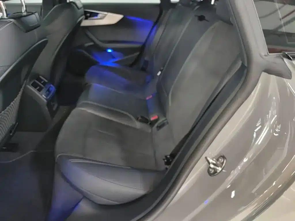 2022 Audi A5 Sportback 40 TFSI (Imported) - Fashionable and Elegant Model — миниатюра 17