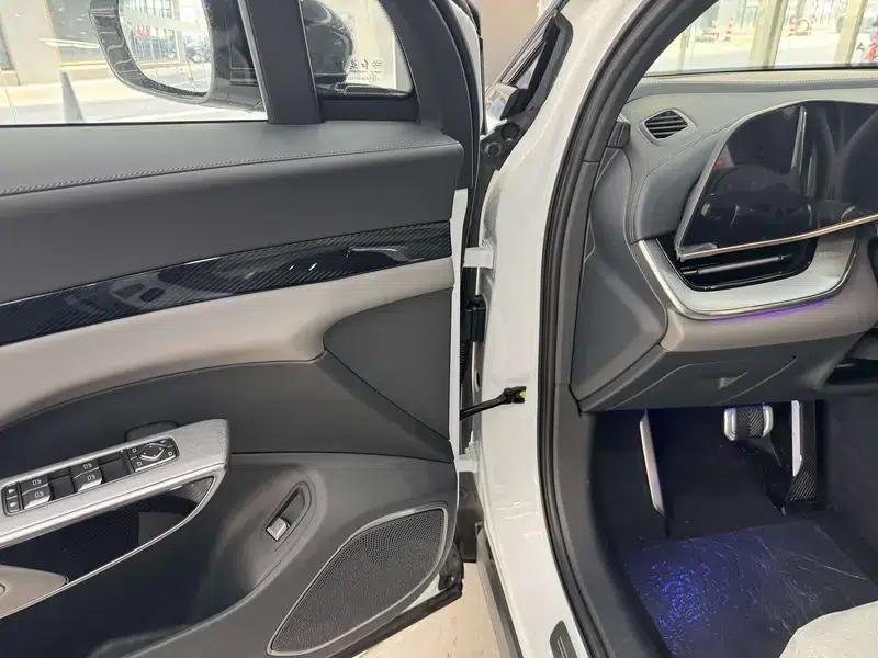 Hongqi Tiangong 08 2025 Model 605 Rear-Wheel Drive Pioneer Edition — миниатюра 5