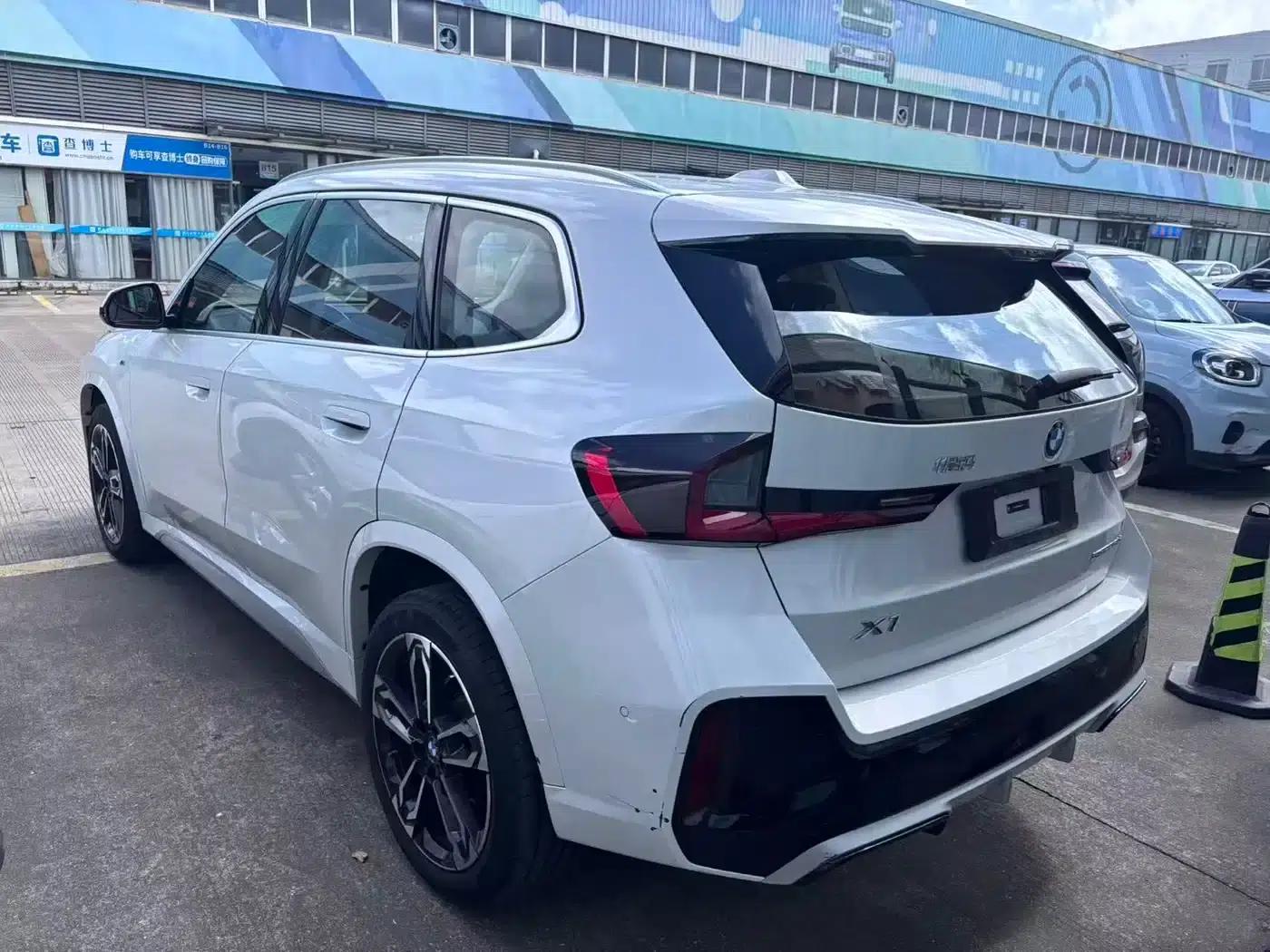 2024 BMW X1 sDrive25Li M Sport Package — миниатюра 4